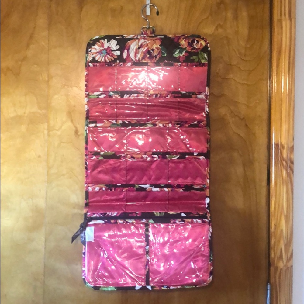 Vera Bradley “Keep it Up” Organizer